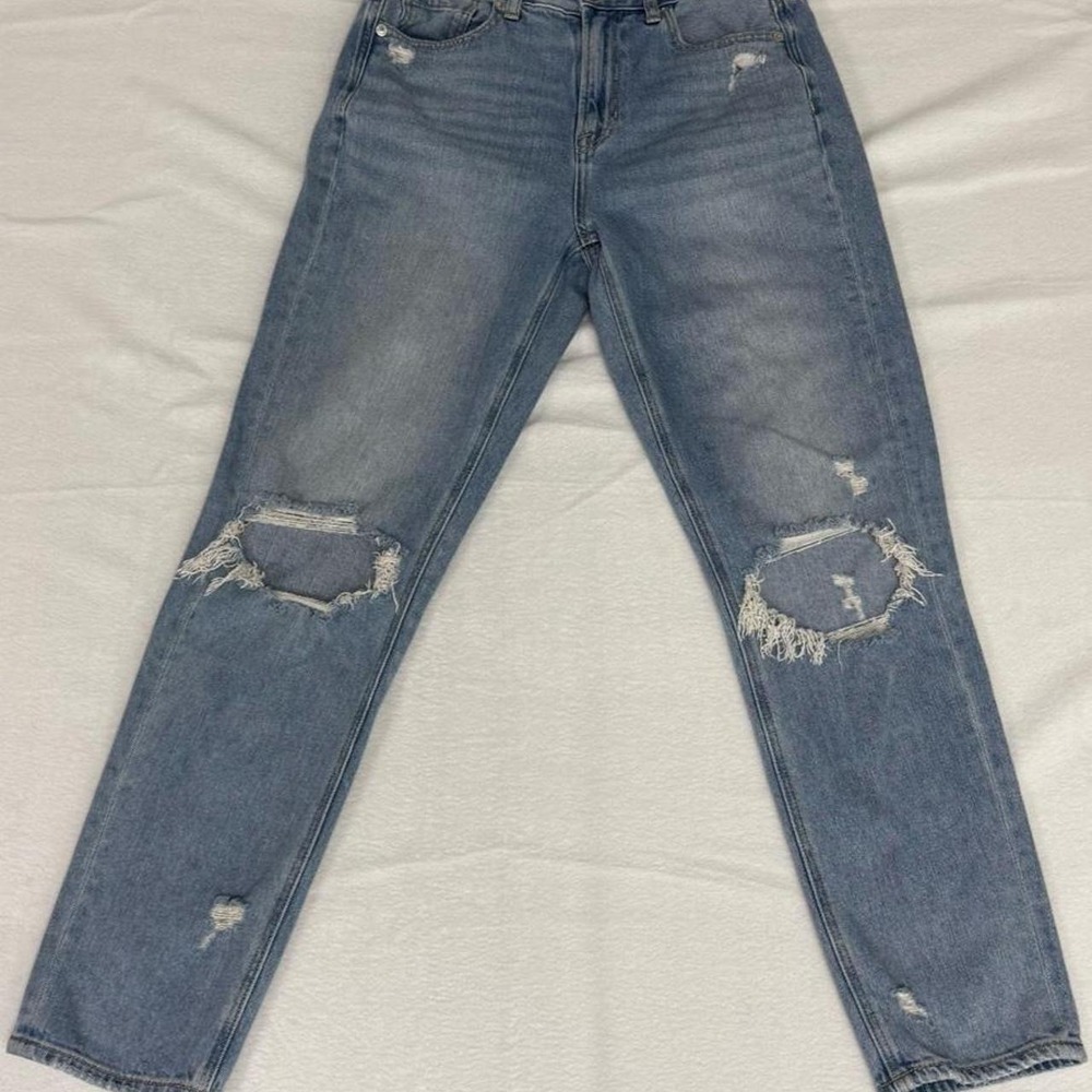 American Eagle Outfitters Blue Distressed Mom Jeans Womens Size 4 Regular